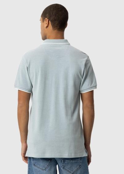 Gaiši zils vīriešu polo krekls - back