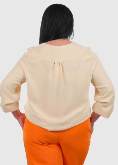 Jolanda Lielo izmēru bēša blūze - back