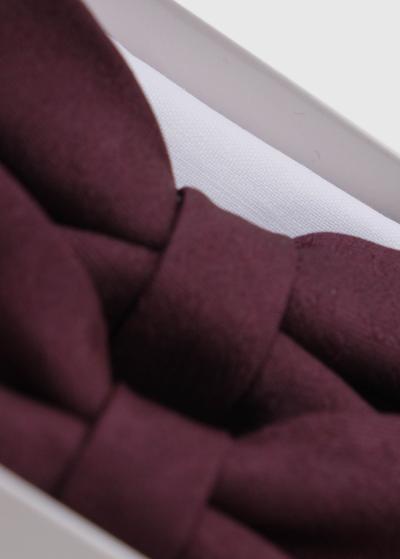 Tumši violets tauriņu komplekts - back