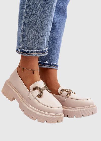 Belén gaiši bēši loaferi ar metāla sprādzi - back