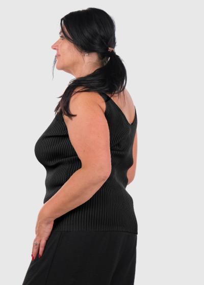 Ayush melns tops ar V-veida izgriezumu  - back