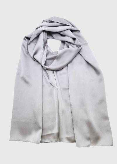 Catrice pelēka zīda šalle - back