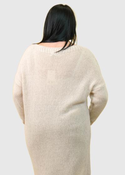 Dasha Lielo izmēru bēša džemperkleita ar pagarinātu mugurpusi  - back