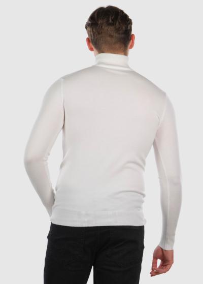 Giedrius balts džemperis ar augsto apkakli  - back