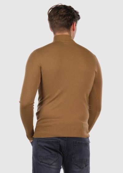 Gildas brūns džemperis ar augsto apkakli  - back
