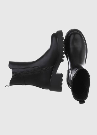 Lova melni zābaki - back