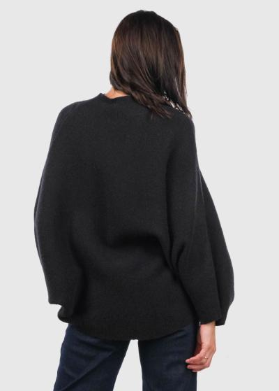 Lidya melns džemperis ar asimetrisku malu  - back