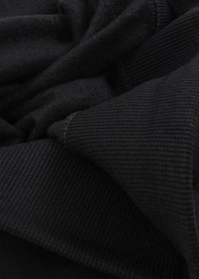 Yein melnas zeķubikses - back