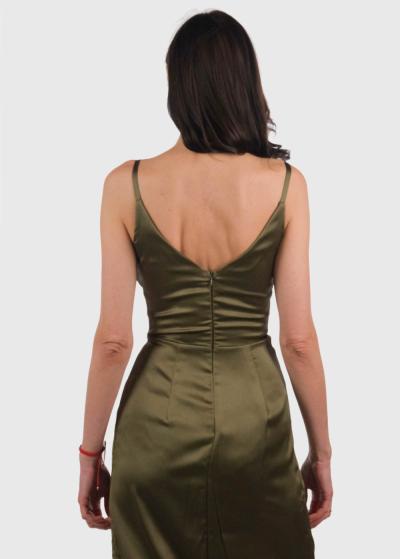 Andreea haki vakarkleita ar izgriezumu uz gurna - back