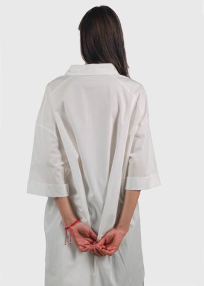 Aliesia balts krekls ar asimetrisku malu  - back