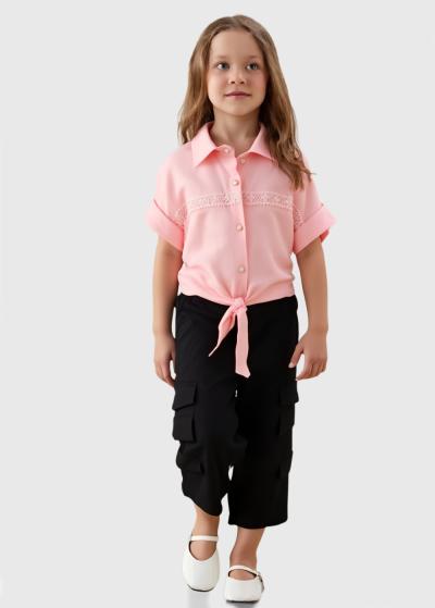 Sarki rozā blūze ar mežģīņu elementiem  - back