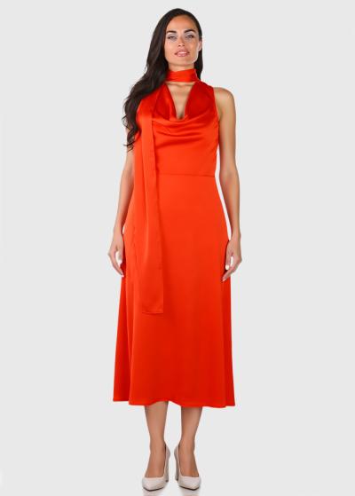 Zeyna sarkana vakarkleita ar rāvējslēdzēju - back