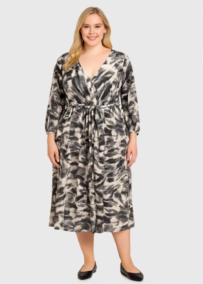 Toba Lielo izmēru gara kleita - back