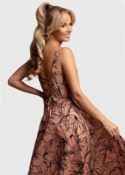 Tony rozā vakarkleita ar rakstu - back