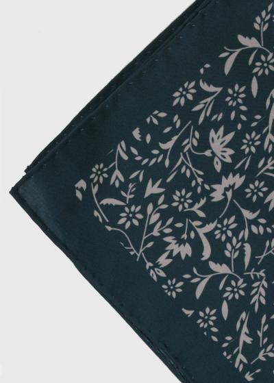 Tumši zaļš lakatiņš ar rakstu - back