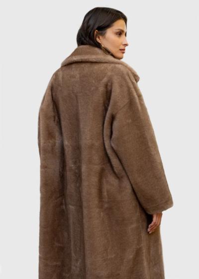 Liza brūns garais mākslīgās kažokādas mētelis - back