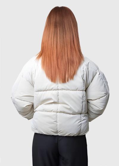 Jutta balta īsa jaka - back