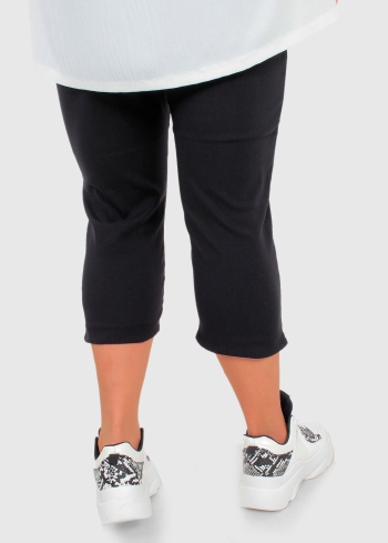 Ginevra Lielo izmēru melnas saīsinātas bikses - back