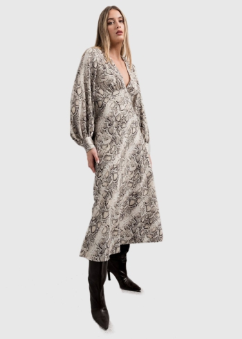 Bēša vakarkleita ar animalistisku rakstu - back