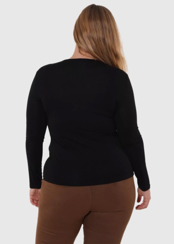 Agrippina Plus Size melns t-krekls ar garām piedruknēm - back