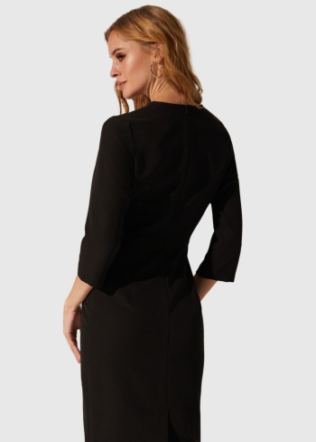 Melna vakarkleita ar trīs ceturtdaļu piedurknēm - back