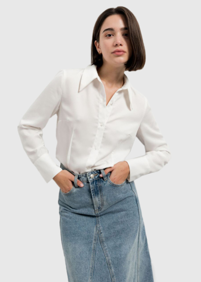 Белая женская рубашка