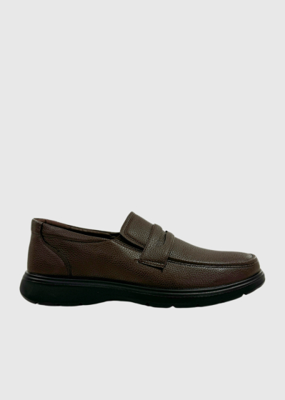 Aristos brown moccasins