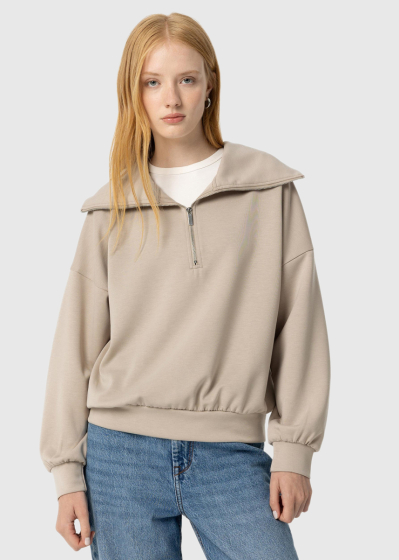 Beige zipped sweater
