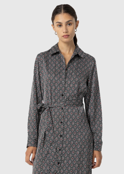 Длинное платье с поясом