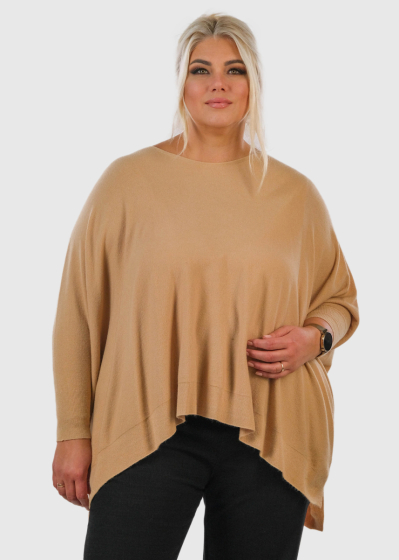 Lila Plus Size beige oversized sweater