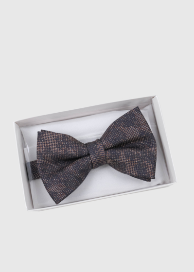 Men's bow tie with a print
