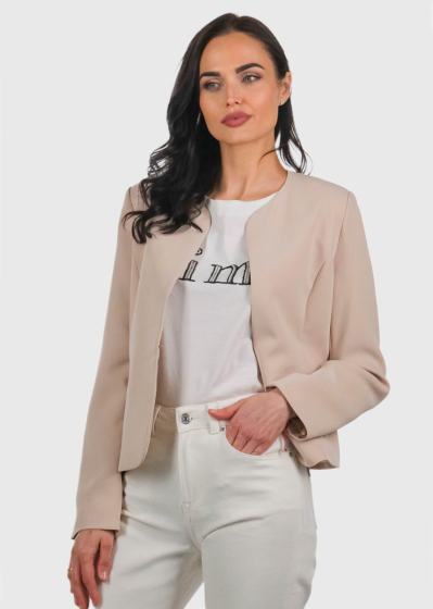 Isla beige short blazer