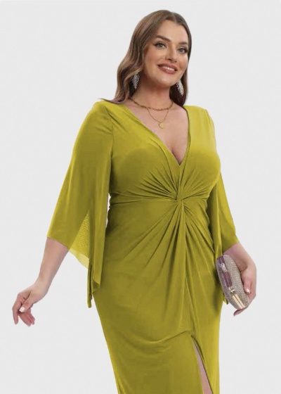 Ilaya Plus Size light green evening dress with split