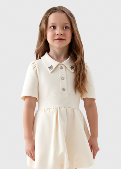 Kia светло-бежевое короткое платье 