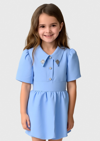 Kia голубое короткое платье 