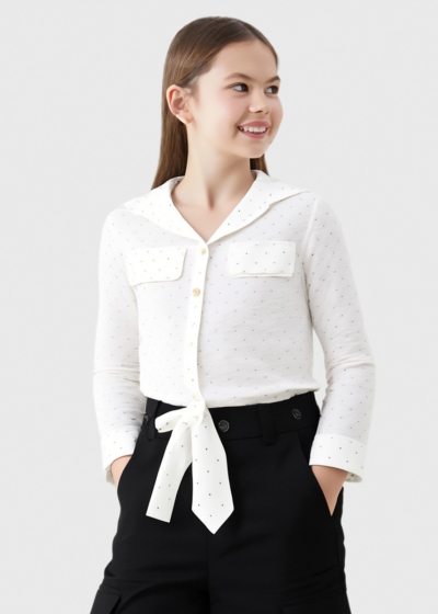 Liseli balta blūze ar spīguļiem