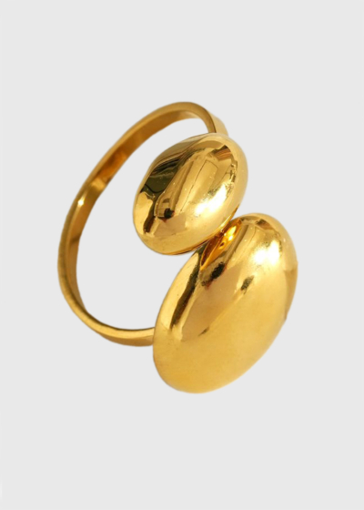 Cruella gold-colored ring