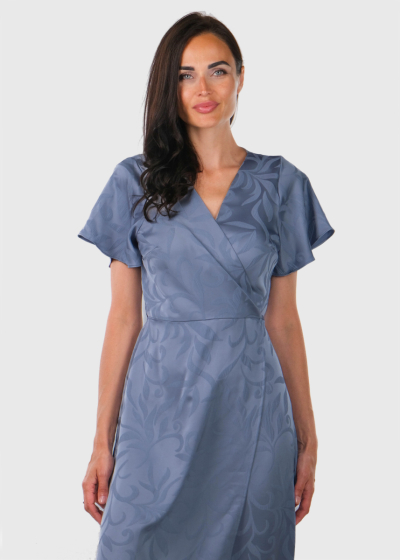 Tiana tumši zila vakarkleita ar pārliekamu vidukļa daļu