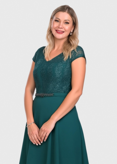 Garda īsa vakarkleita