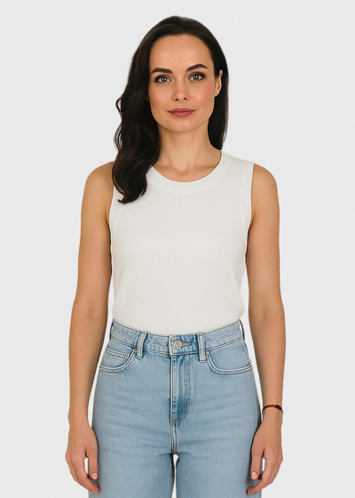 Tiana white top with round neck