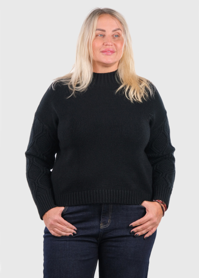 Kamilya black knitted sweater