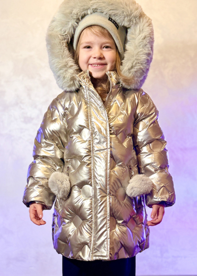 Elani jaka ar kapuci