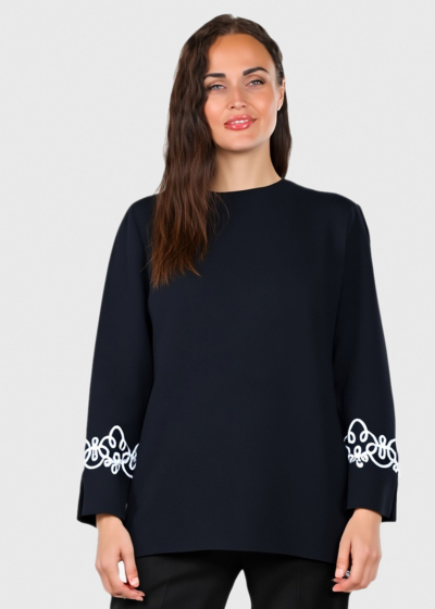 Cami black sweater with pattern