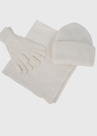 Vivi white winter set: hat, scarf and gloves