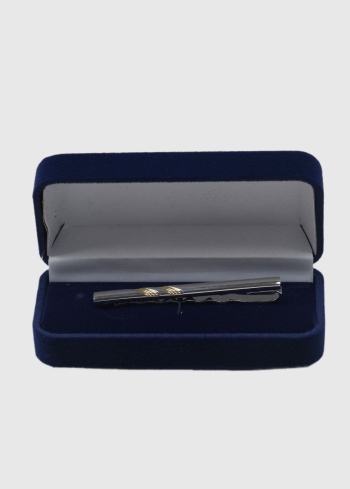 Kaklasaites saspraude