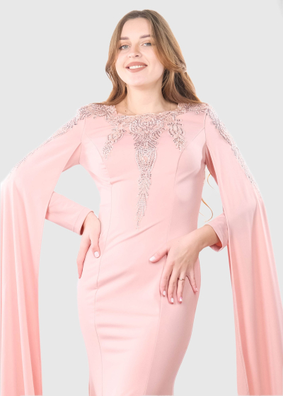 Felicita gaiši rozā gara vakarkleita