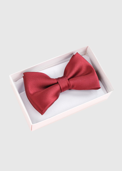 Red men's bow tie