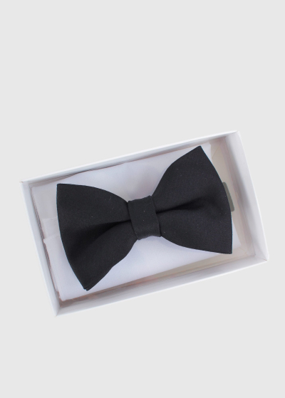 Black men's bow tie
