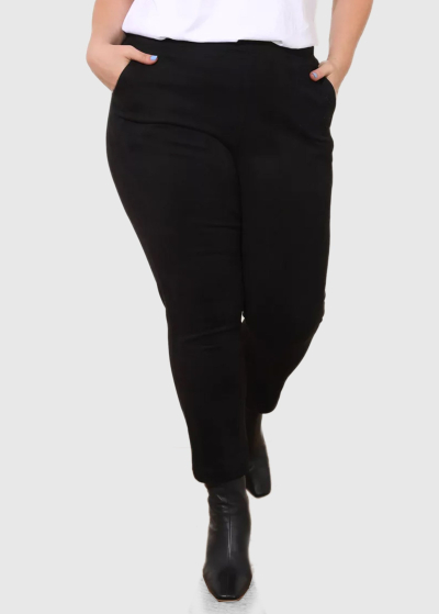 Adelina Plus Size black pants with pockets