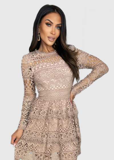 Vanna bēša mežģīņu vakarkleita